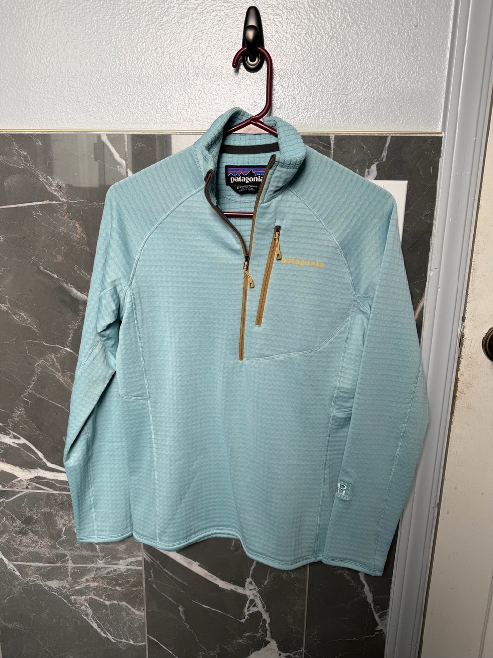 Patagonia R1 pullover - Picture 8 of 8